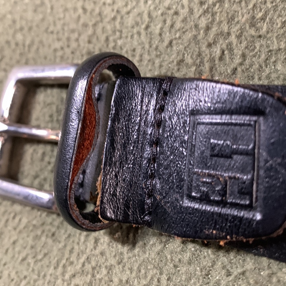 Men’s Chaps black leather dress belt.  Silver buckle.  Size 38 - Picture 3 of 9